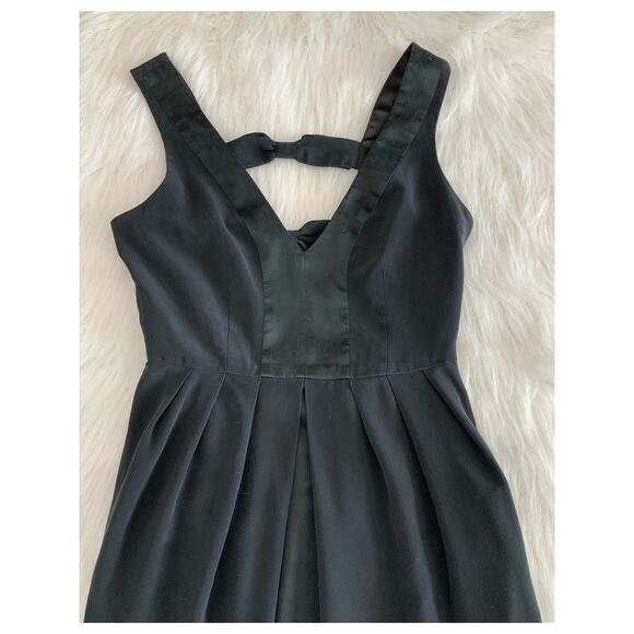 Walter Baker Silk Black Midi Dress Open Back Bow Detail Cocktail Party Size 0 XS - Picture 8 of 15